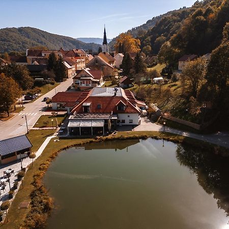 Kozjanski Dvor Podčetrtek Zewnętrze zdjęcie